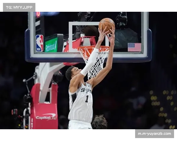 马刺防守效率联盟第一，文班亚马场均3.5盖帽筑起禁飞区